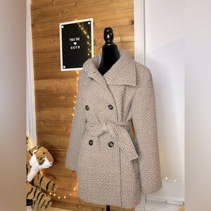 Calvin Klein Oatmeal Knit Trench Coat size small 45% wool buttons & ties